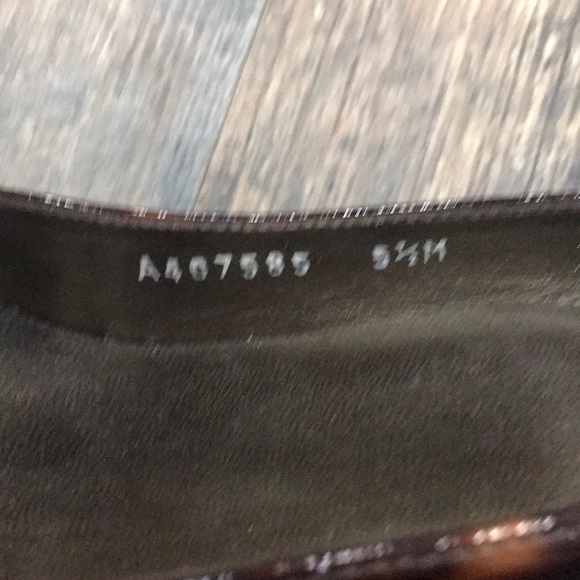 Stuart Weitzman Tortoise Shell Leopard Print Heels - Picture 9 of 15